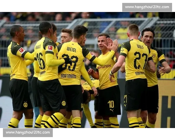 高清足球直播PC版免费在线观看畅享全球赛事精彩瞬间 - 副本 - 副本 (12) - 副本 - 副本 - 副本 - 副本